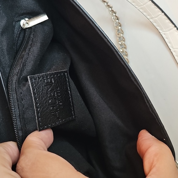 Ardene White Crocodile-Embossed Crossbody Bag - Picture 5 of 6